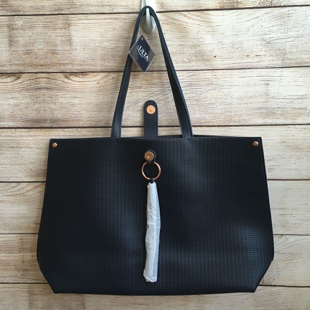 NEW WITH TAGS ULTA TOTE BAG IN NAVY BLUE